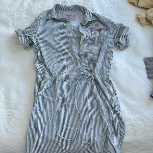 Vineyard vines recreational dress seersucker
